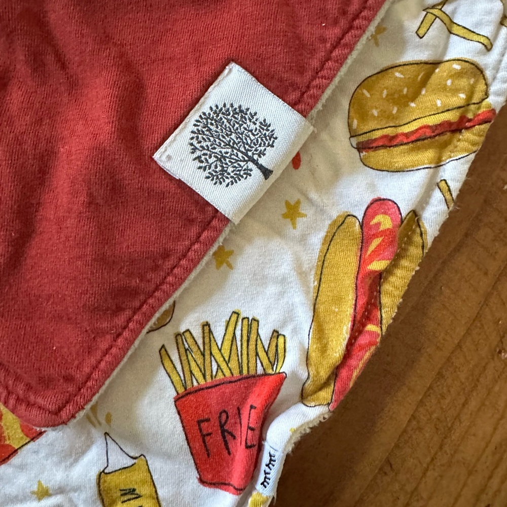 Bib set - Picture 2 of 5